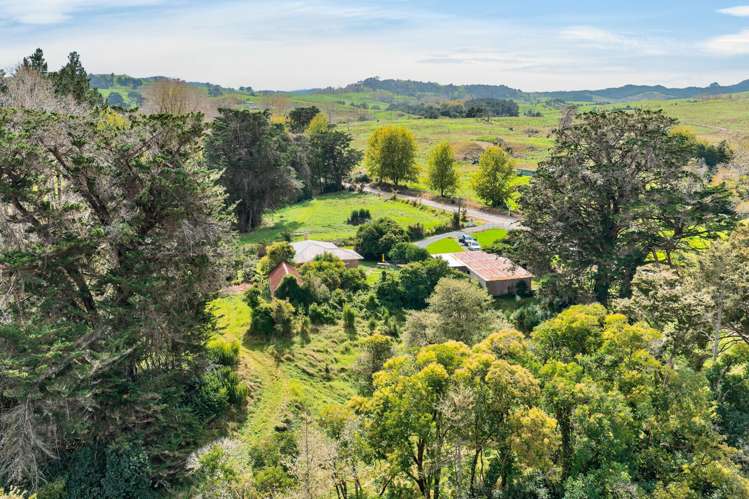 42 Ford Road Paparoa_32