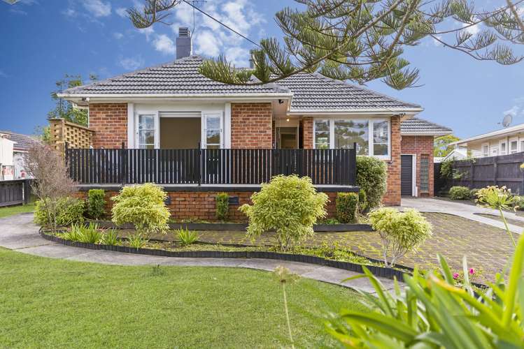 9 Glengarry Road Glen Eden_0