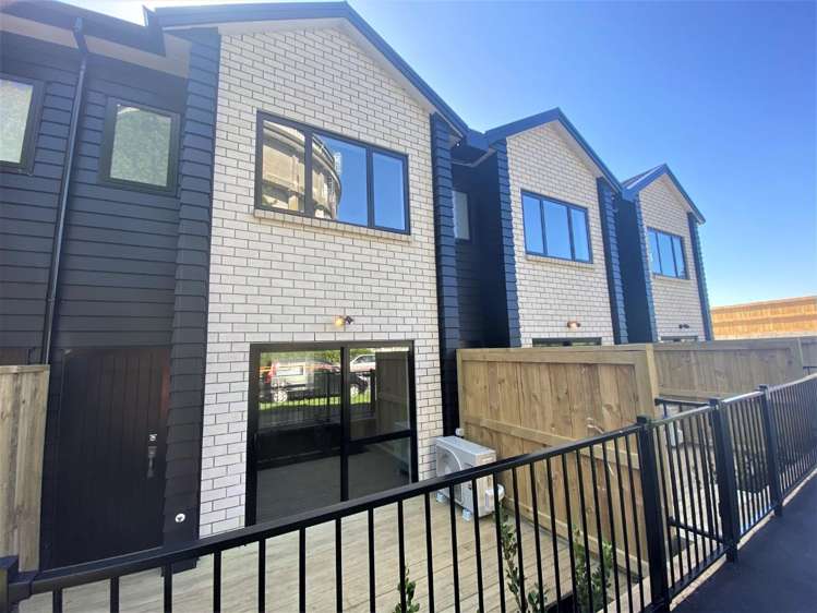 1/14 Ruakiwi Road 500063_9