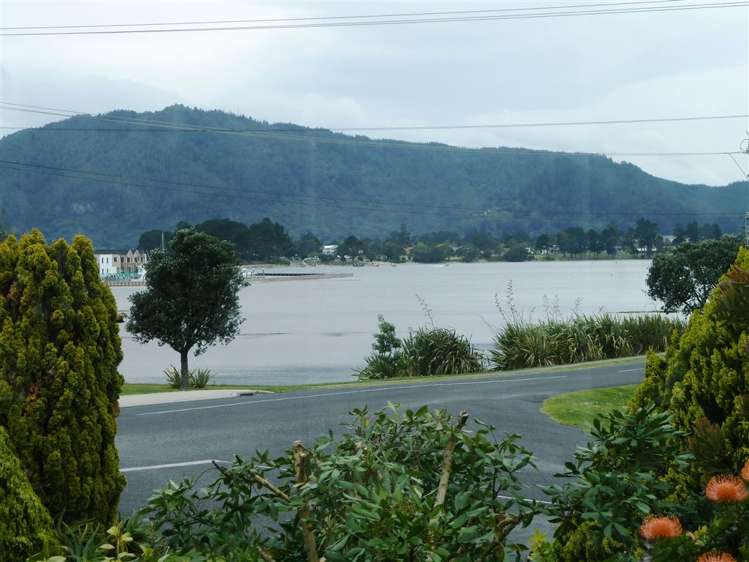 176 Ocean Beach Road Tairua_27