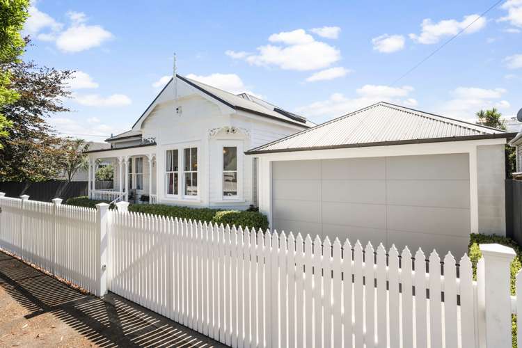 28 Royal Terrace Sandringham_24