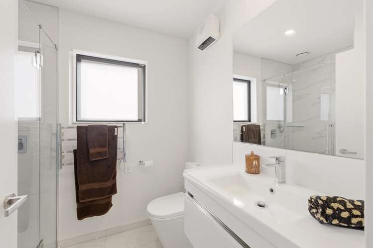 62D Cleveland Street Edgeware_10