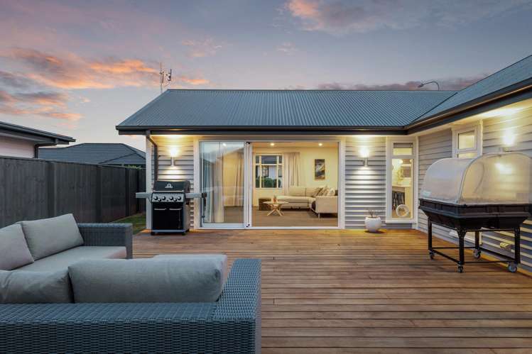 16 Durells Crescent_1