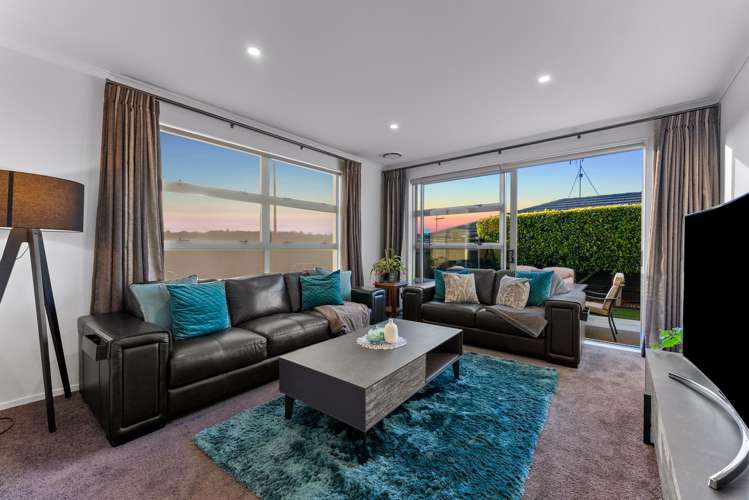 15 Symes Drive Red Beach_3