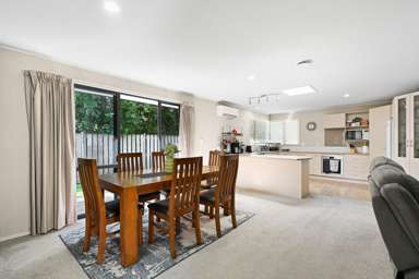 26 Bouverie Crescent_4