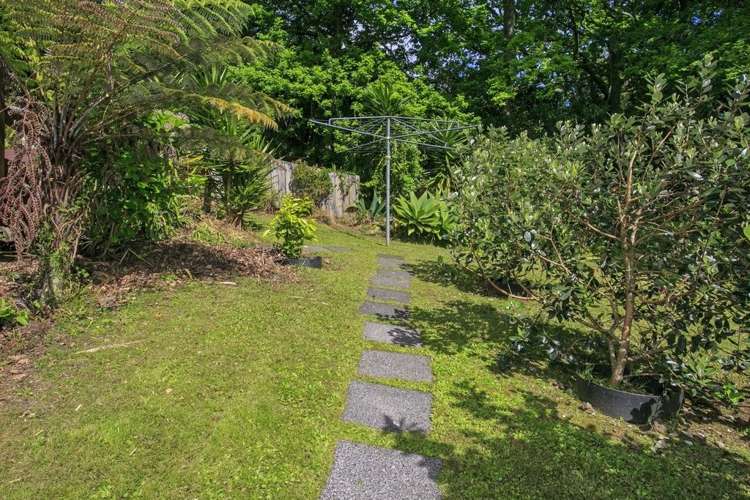 2/11 Mahuta Grove Northcote_15