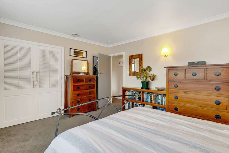 46 Kiwi Crescent Tawa_10