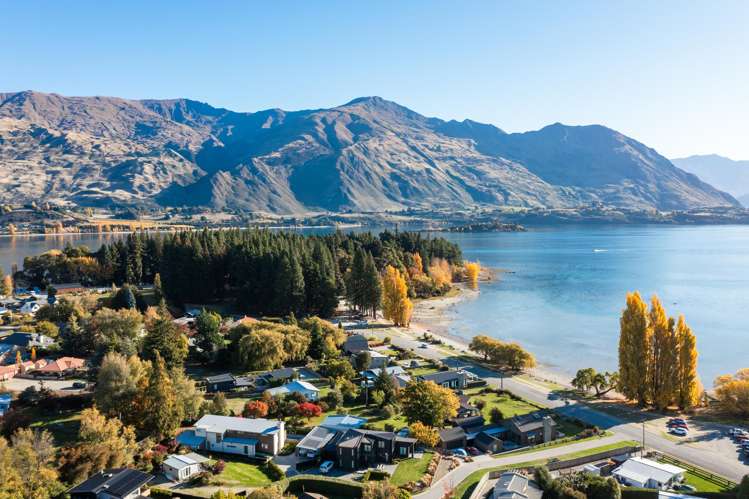 25 Aubrey Road Wanaka_12
