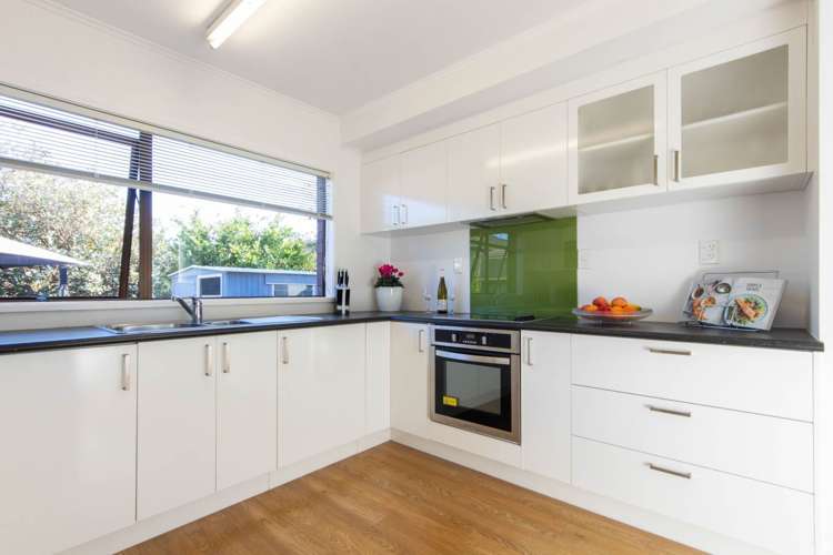 66 Donovan Street Blockhouse Bay_10