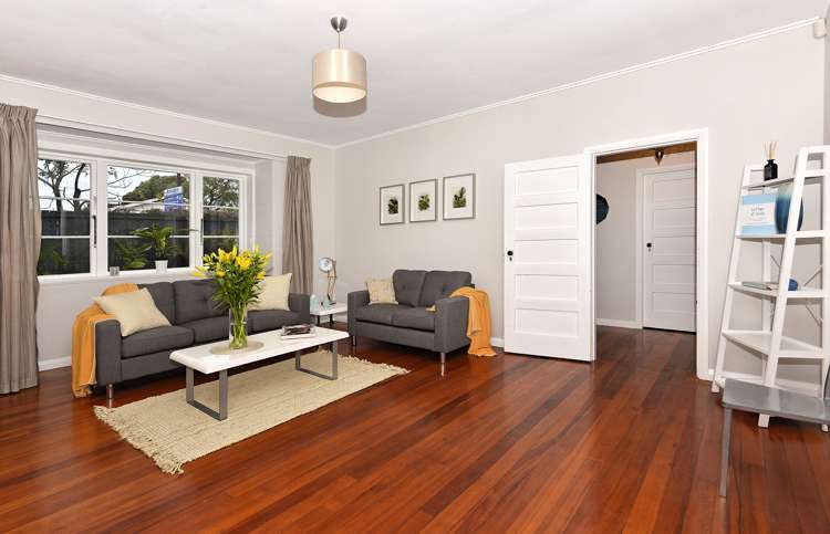 8 Owairaka Avenue Mount Albert_5