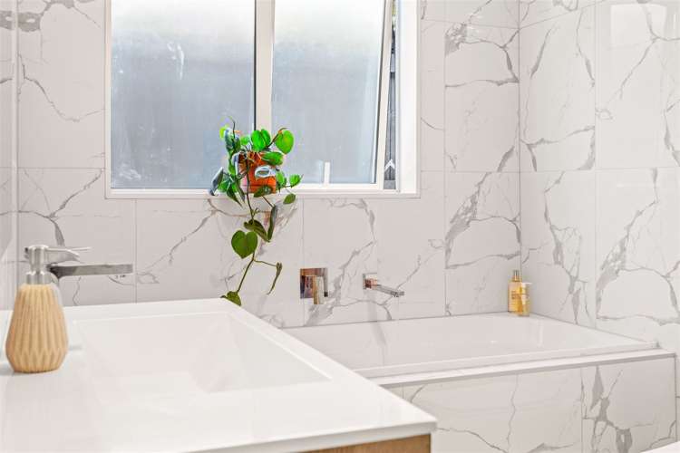 6 Coote Way Kumeu_11