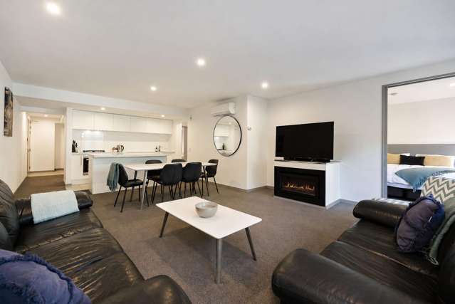 13/22 Hallenstein Street Queenstown_2