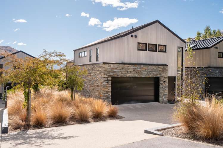2 Eichardt Place_1