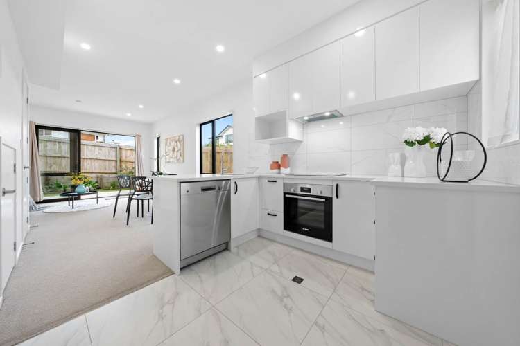 7/112 Moore Street Howick_7