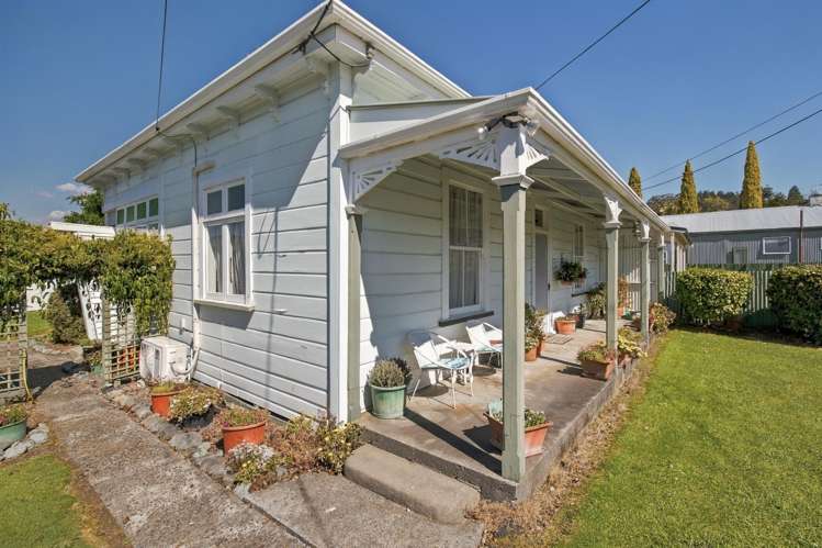 40 Paraekaretu Street Hunterville_18