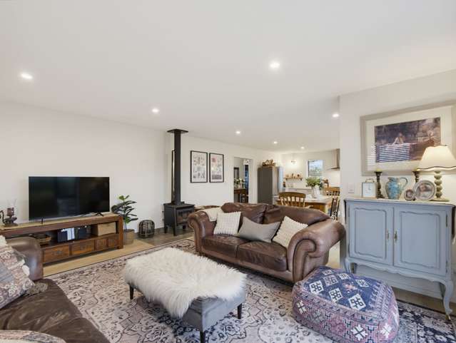3/2 Loe Place Amberley_4