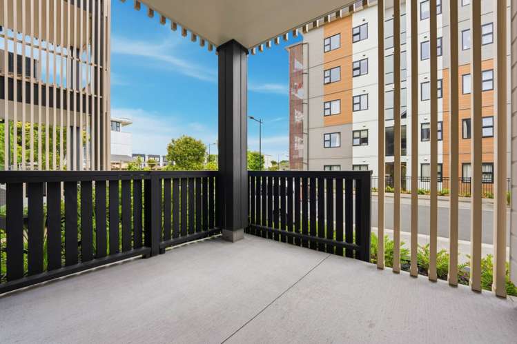 102/9 Mahana Road Northcote_3