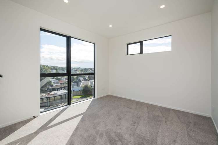 A/79 Archers Road Hillcrest_12