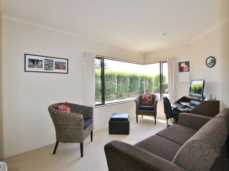 1/30 Kurupae Road Hilltop_13