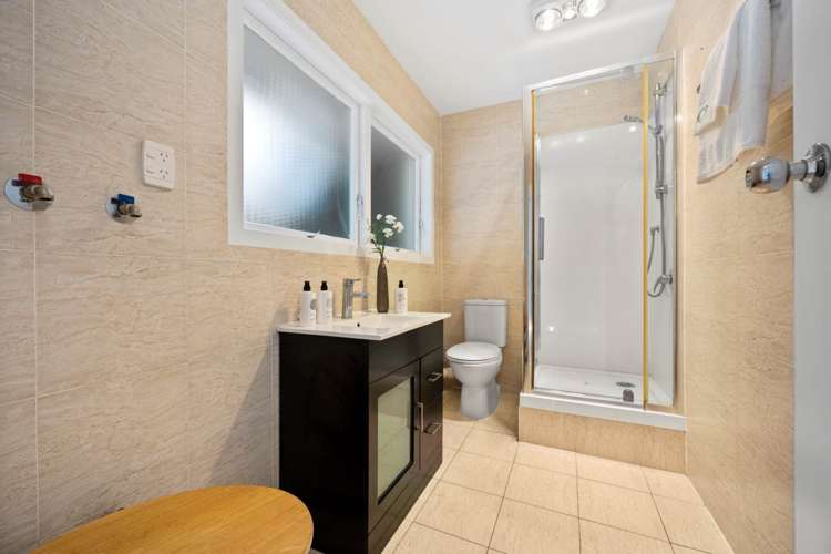 8/12 Rautangi Road Mount Eden_11