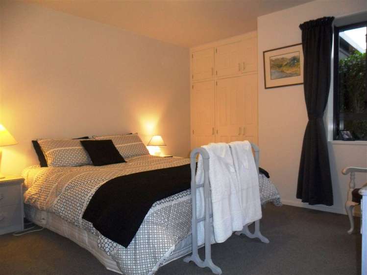 3 Falcon Drive Allenton_12