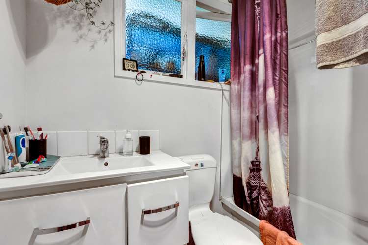 72 Barrett Street Westown_7