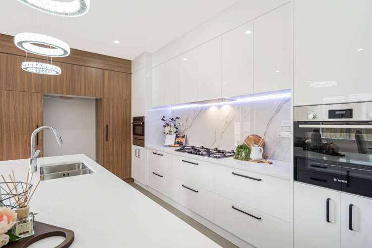 19 Koropa Road Flat Bush_4