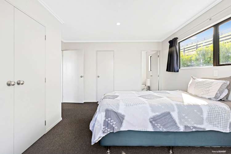 96 A Renall Road Pollok_24