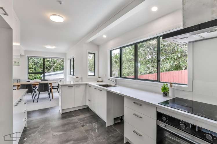 33 Cron Avenue Te Atatu South_10