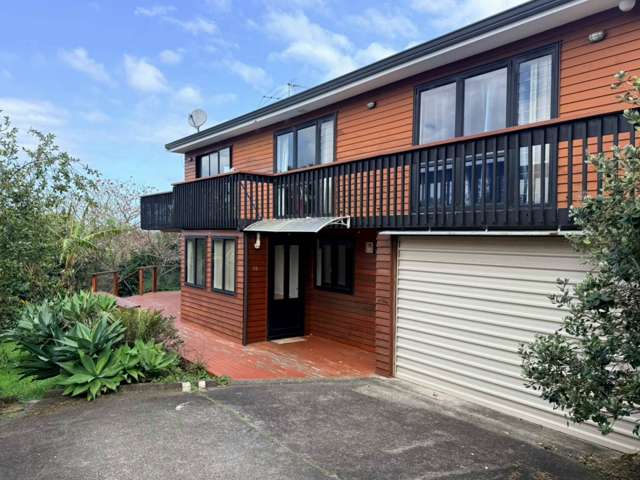 Comfortable Two-Bedroom Flat in Central Manly