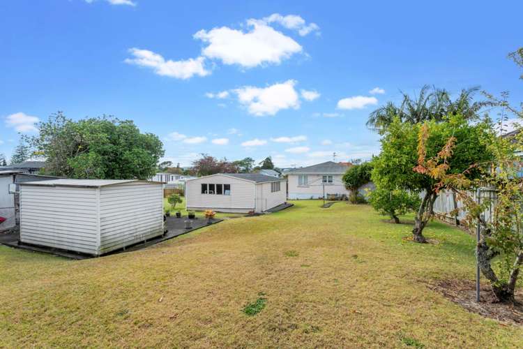 34 Kelwyn Road Kelston_17