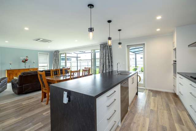 16 Craigmillar Street Solway_4