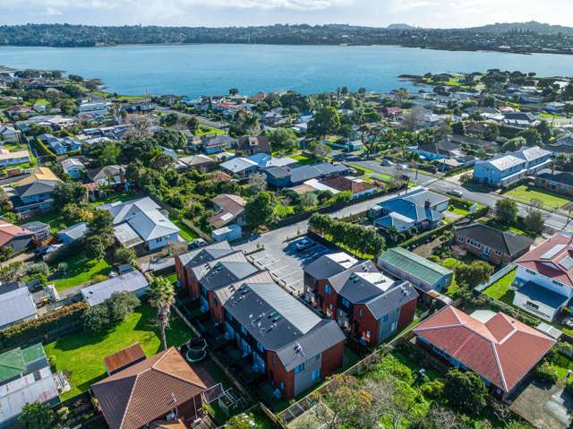 3/7 Boyd Avenue Mangere Bridge_1