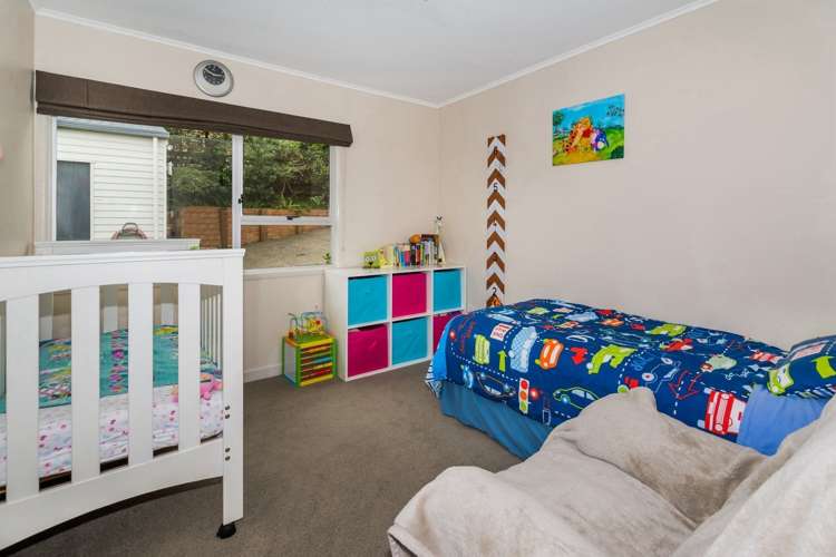 83 Stott Avenue Birkdale_11