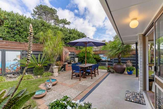 5B Monarch Grove Pauanui_1