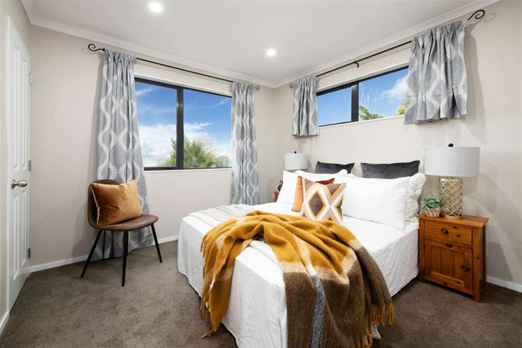 348b Royal Road Massey_19