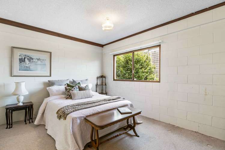 2/23 Beach Road Castor Bay_15