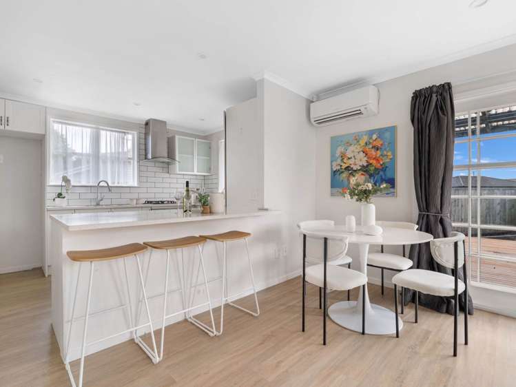 1/1 Cooper Place Papakura_8