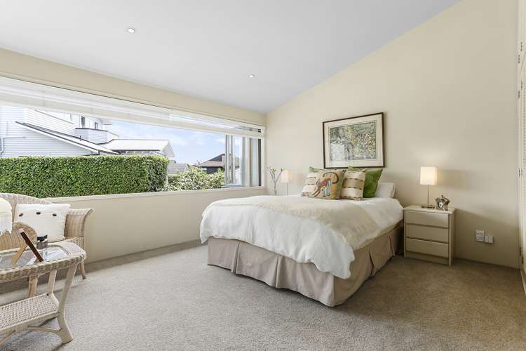 5/212 Hurstmere Road Takapuna_7