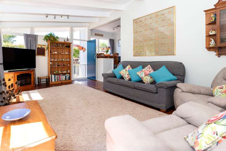 111 Gills Road Bucklands Beach_2