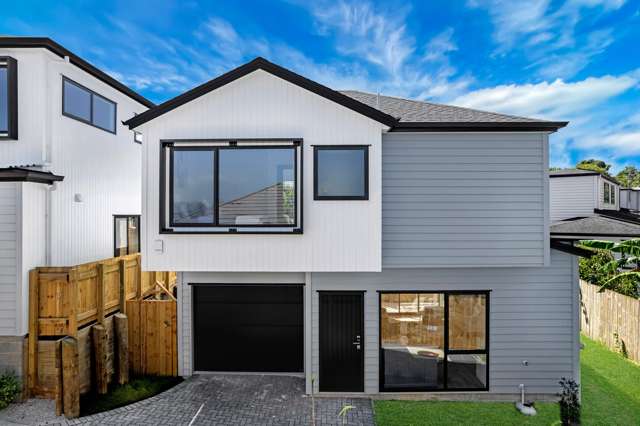 Brand New - Standalone & Freehold !!