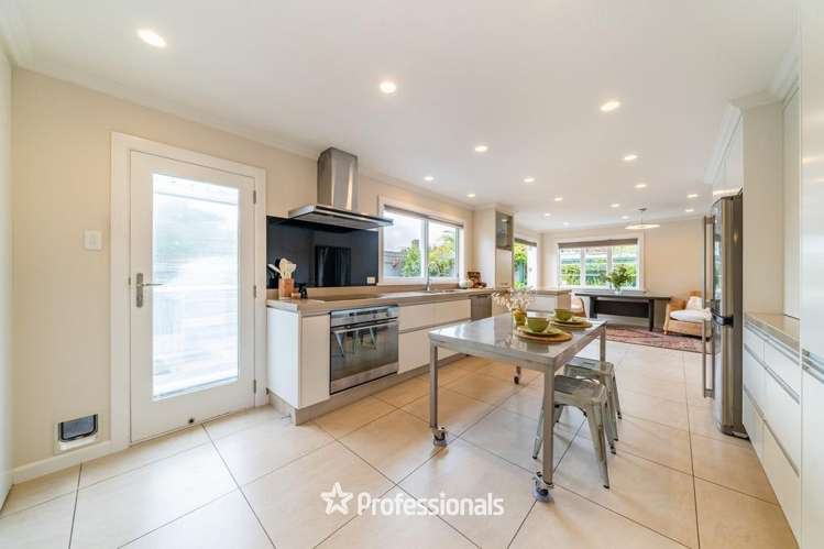 8 Willoughby Street Woburn_8