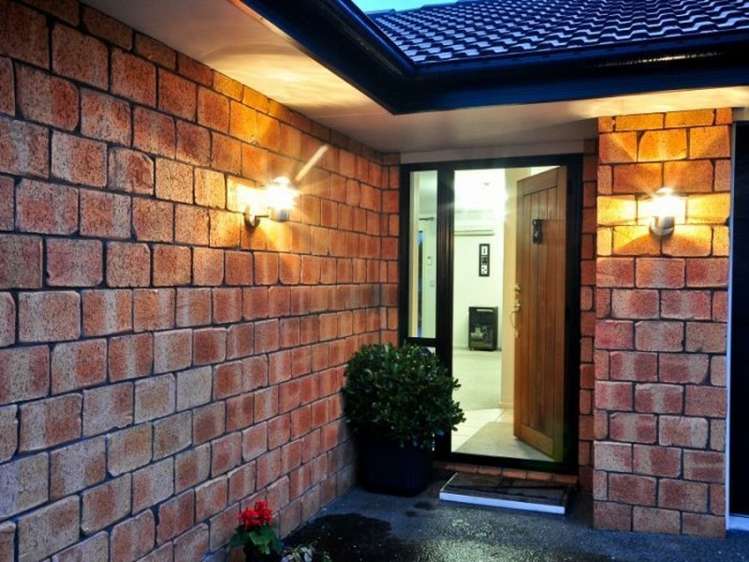 1 Belgrave Court Huntington_5