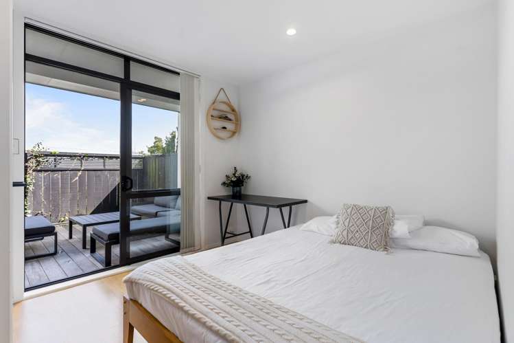 127E Queens Road Panmure_13