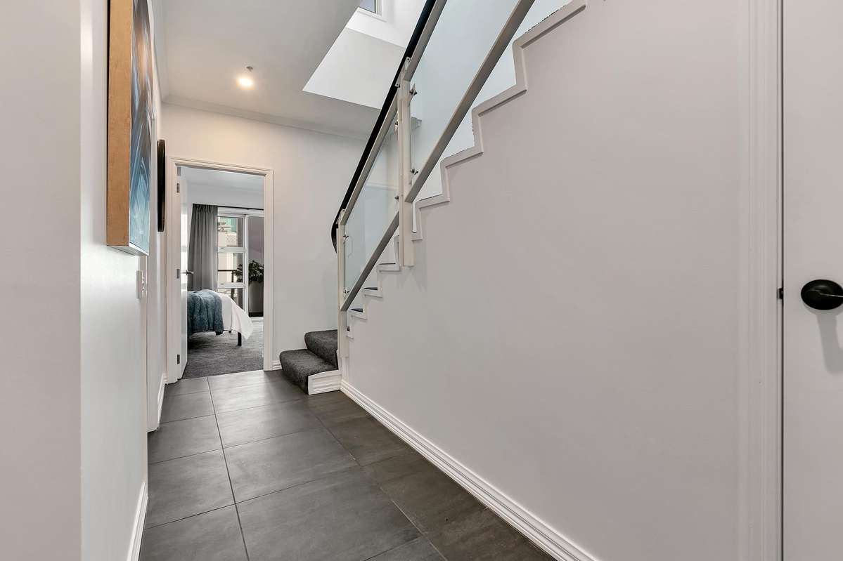 16/137 Quay Street_4