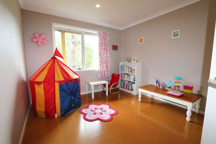 16 Kilgour Terrace Huia_14