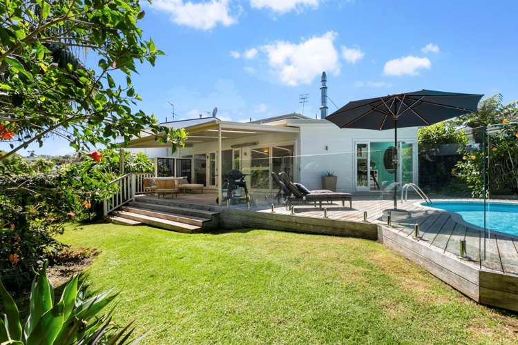 6 Tipene Place Meadowbank_22