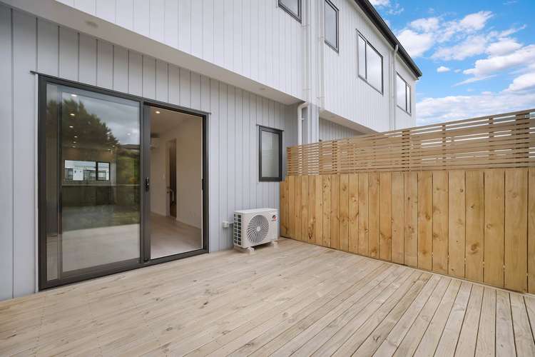 55C Crestview Rise Papakura_5