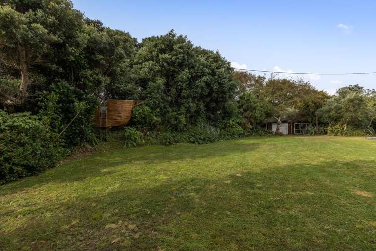 1 Raebern Lane Raumati Beach_18
