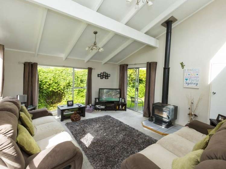 9 Akron Grove Totara Park_8